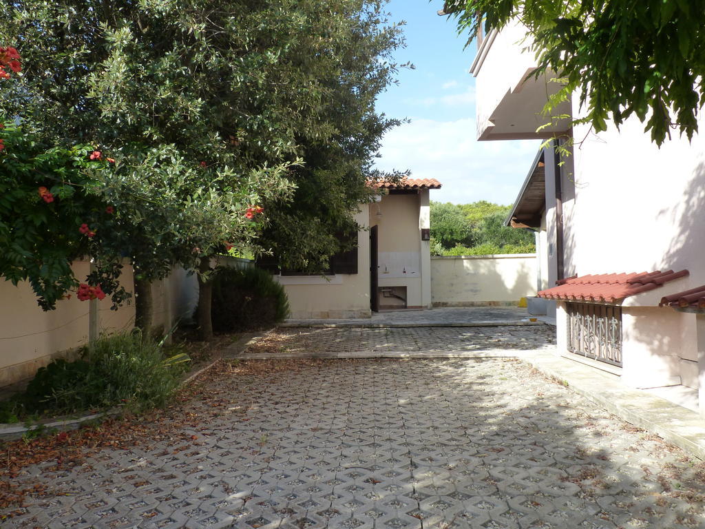 Apartments Villa Marnii Kožino Екстериор снимка