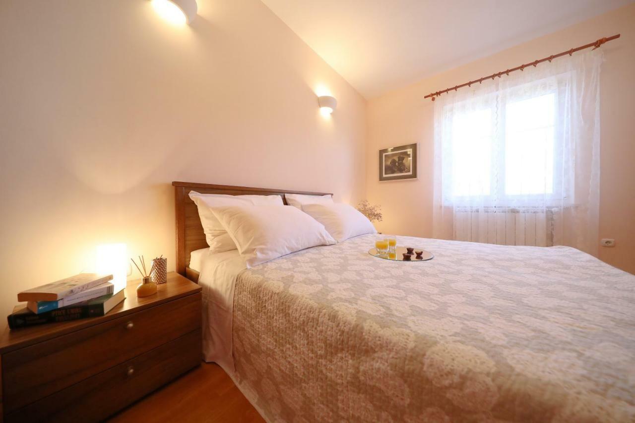 Apartments Villa Marnii Kožino Екстериор снимка