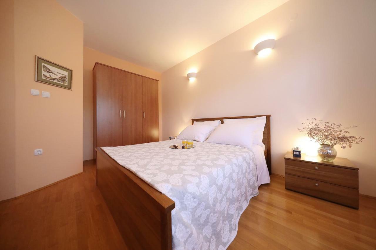 Apartments Villa Marnii Kožino Екстериор снимка