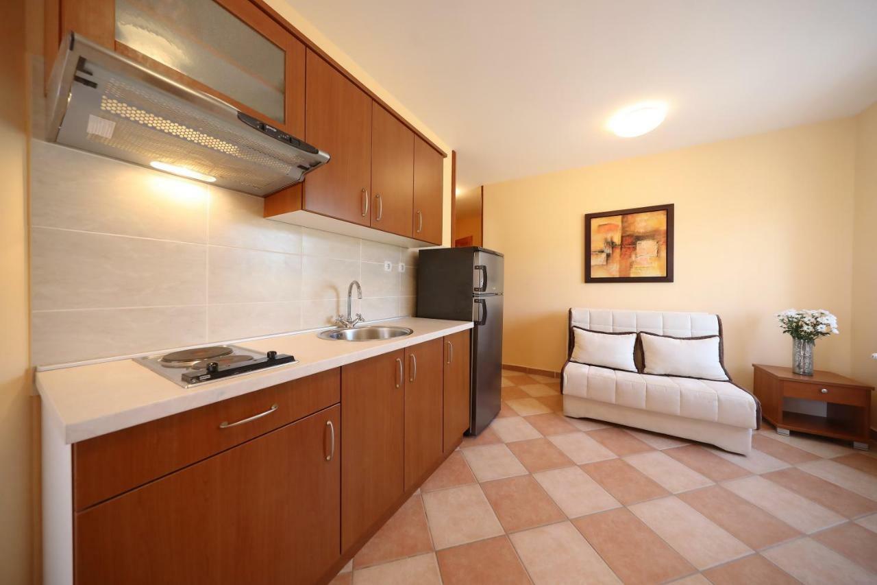 Apartments Villa Marnii Kožino Екстериор снимка