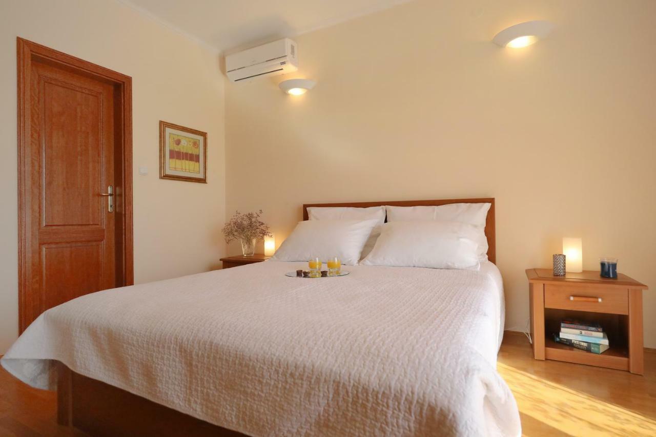 Apartments Villa Marnii Kožino Екстериор снимка
