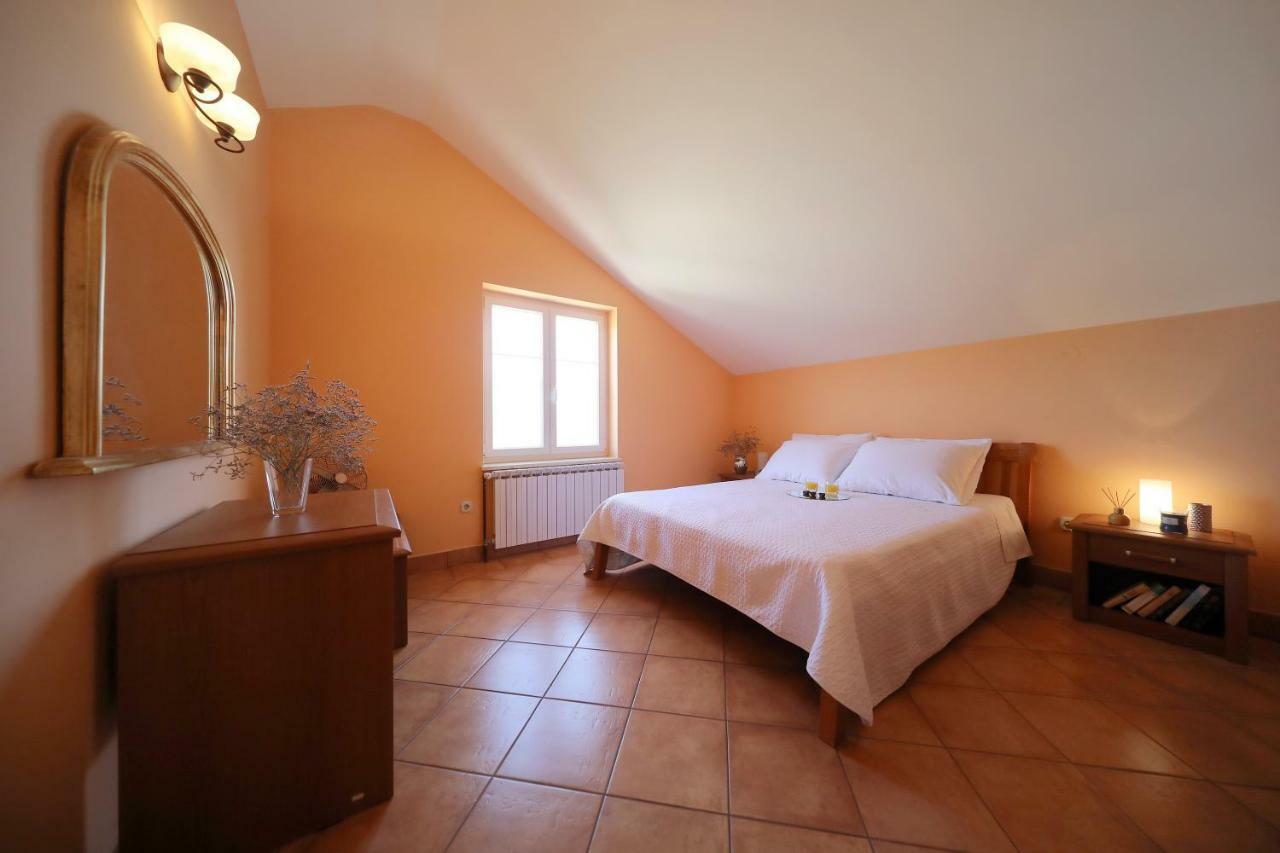 Apartments Villa Marnii Kožino Екстериор снимка