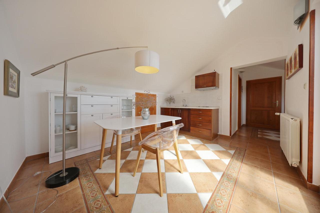 Apartments Villa Marnii Kožino Екстериор снимка